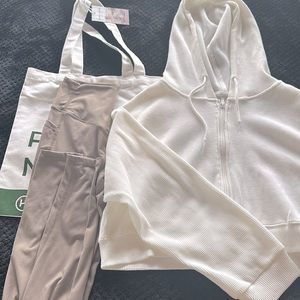 Halara waffle hoodie sz med+leggings size xsmall plus free hand bag!